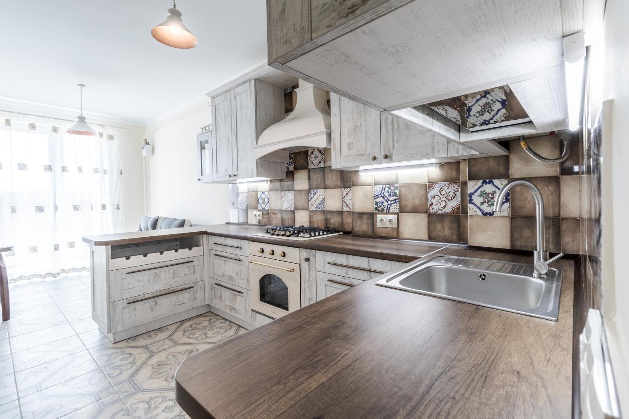 דירה Inshiapartments On Hazova Str 4 *