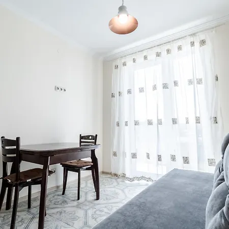 Inshiapartments On Hazova Str 4 Lviv Exterior photo